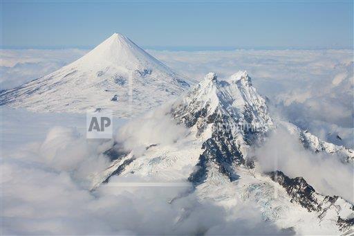 Alaska Aleutian Islands volcano erupts again, spews ash