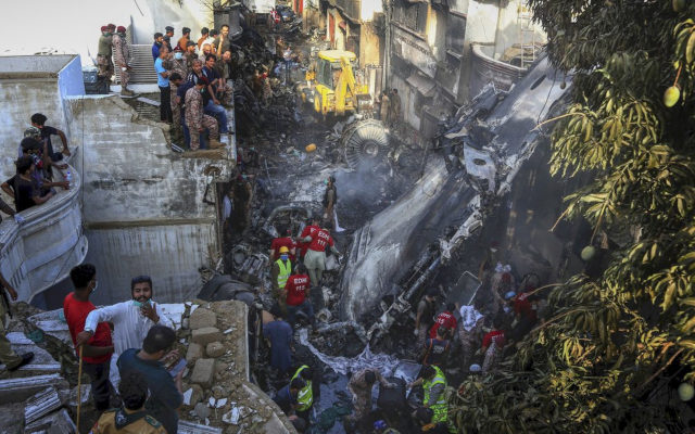 Pakistan Jet with 98 Aboard Crashes in Crowded Neighborhood